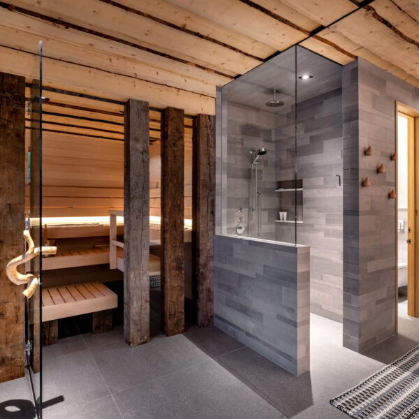 Menendez Architects Steam Wood Bathroom RED Award Winner