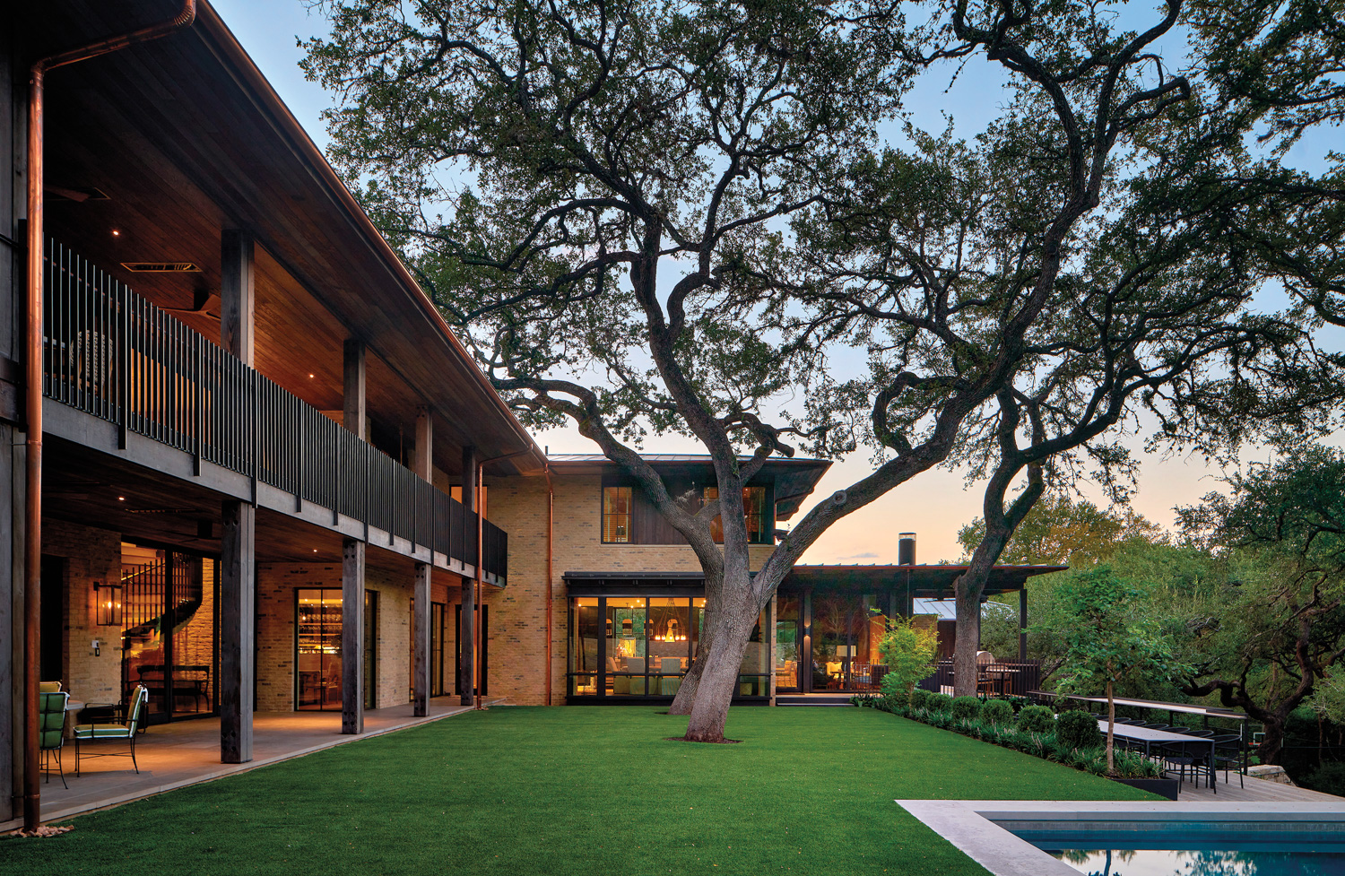 Furman + Keil Architects lawn and pool modern red winner